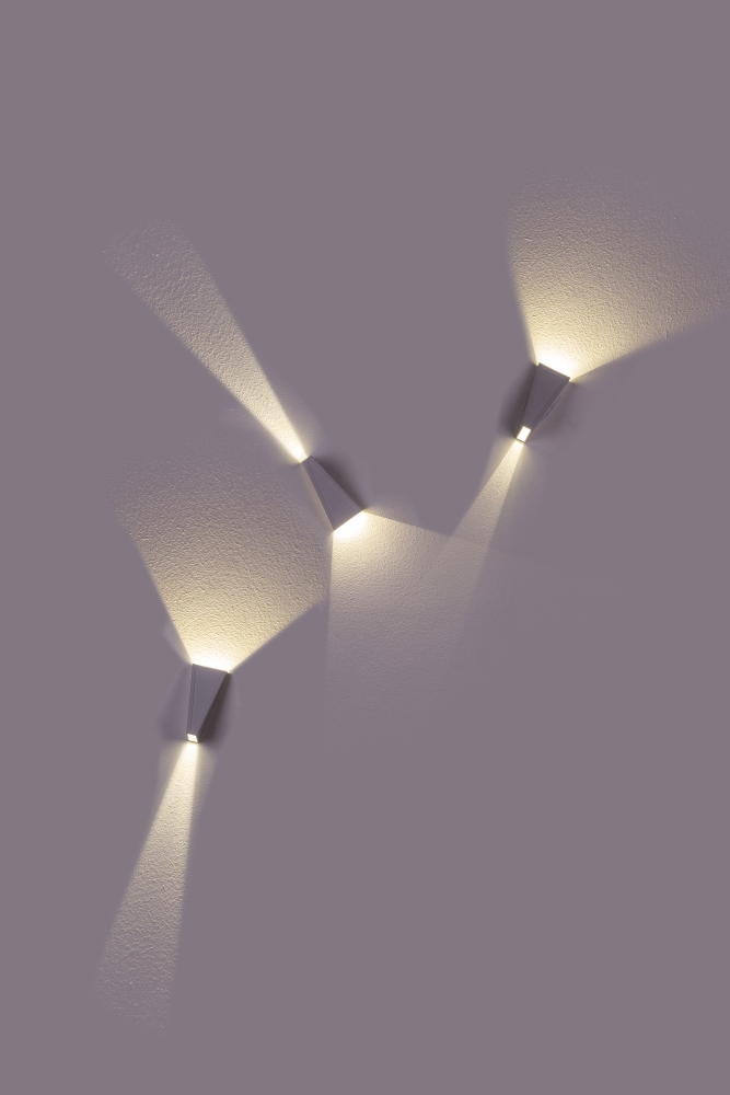 CLT_225W_WH_2