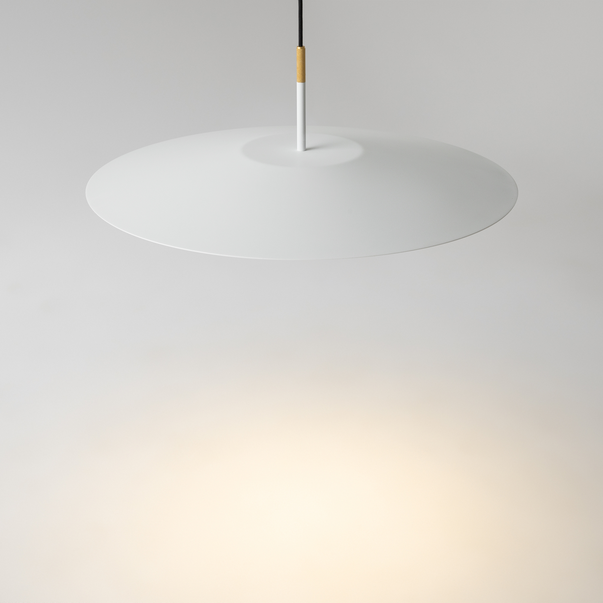 PHOTO_element2_MOD041PL-L15W3K1_w_standard