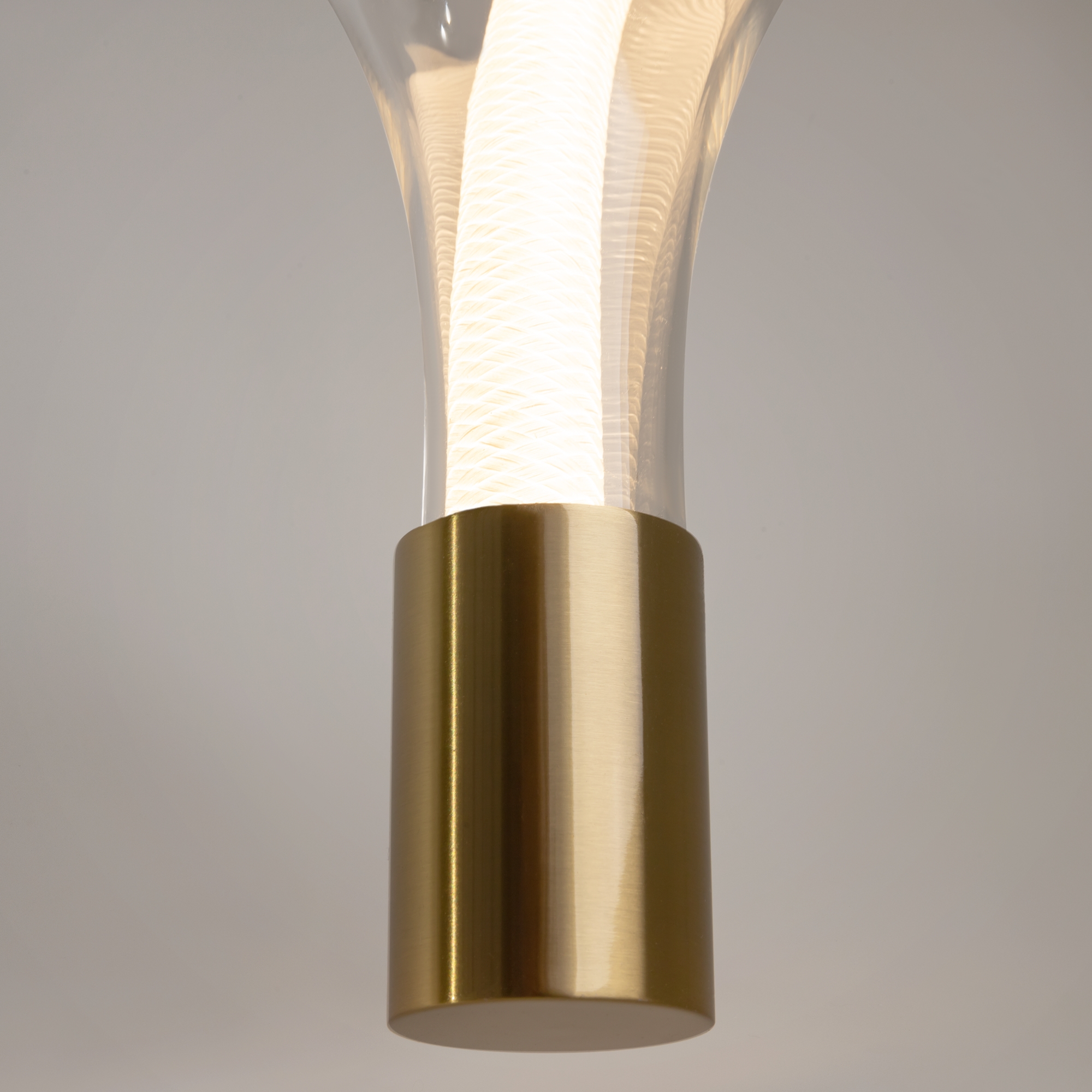 PHOTO_element2_MOD290PL-L14BS3K_w_standard