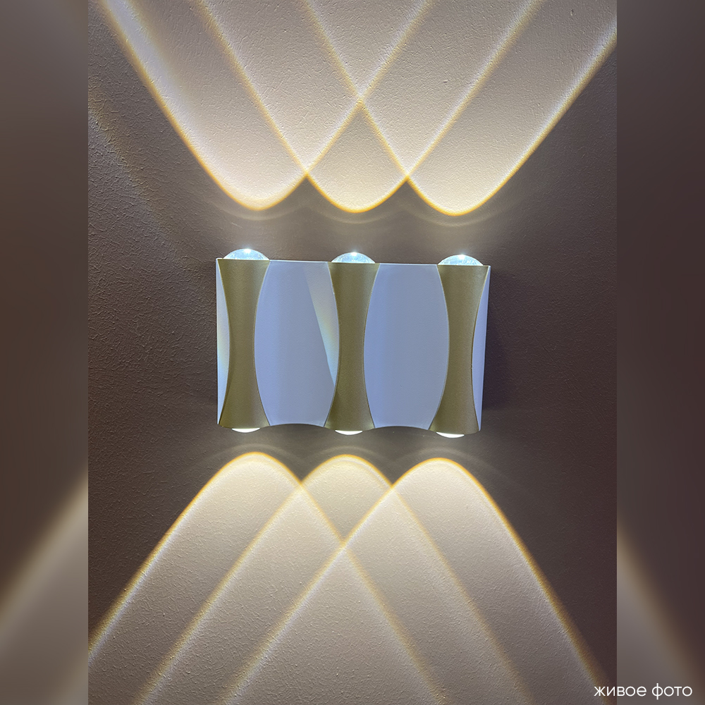 CLT_022W3_WH-GO_4000K_livephoto