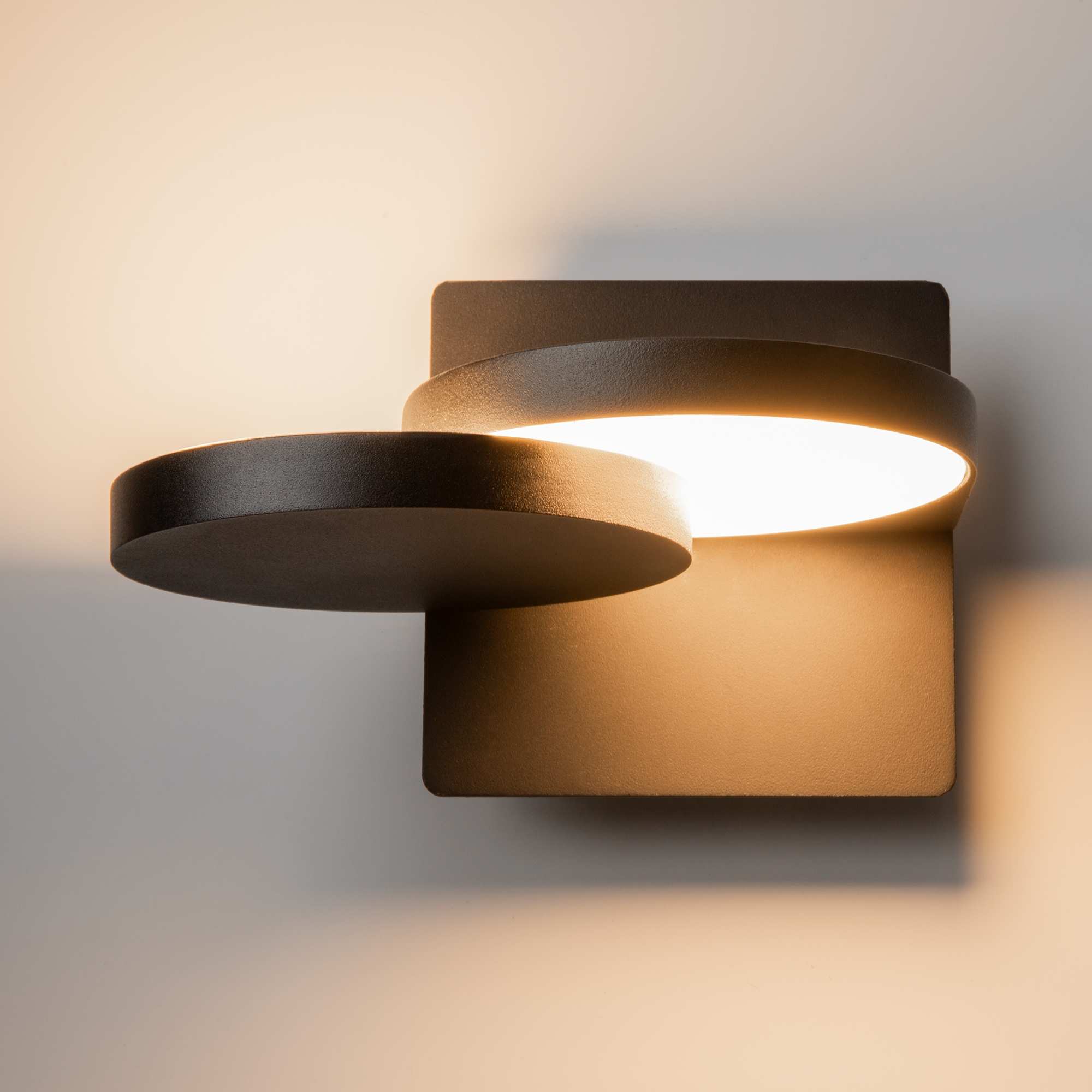 PHOTO_Additional_perspective_MOD354WL-L12B3K_standard_(1)