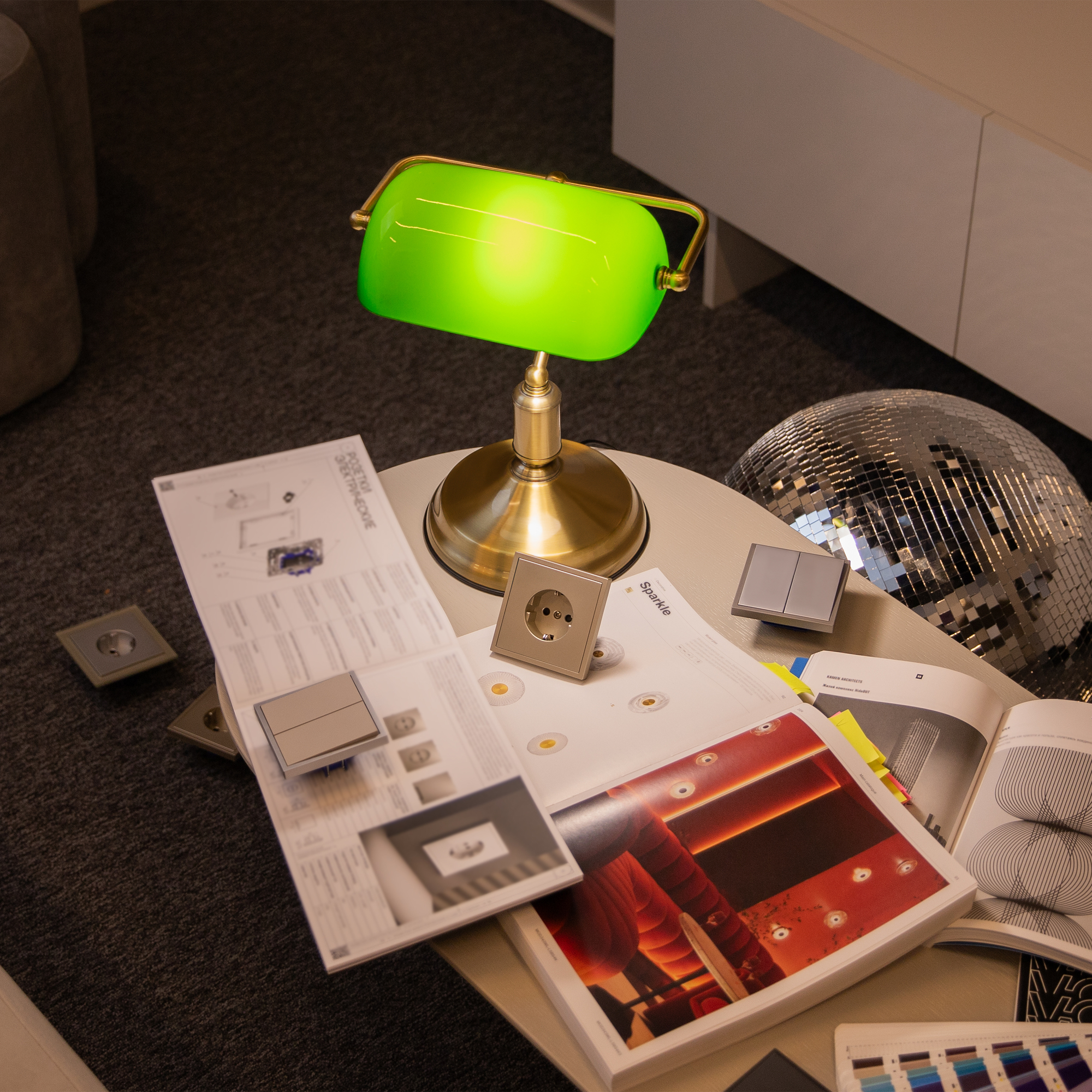 interior_Z153-TL-01-BS_standard