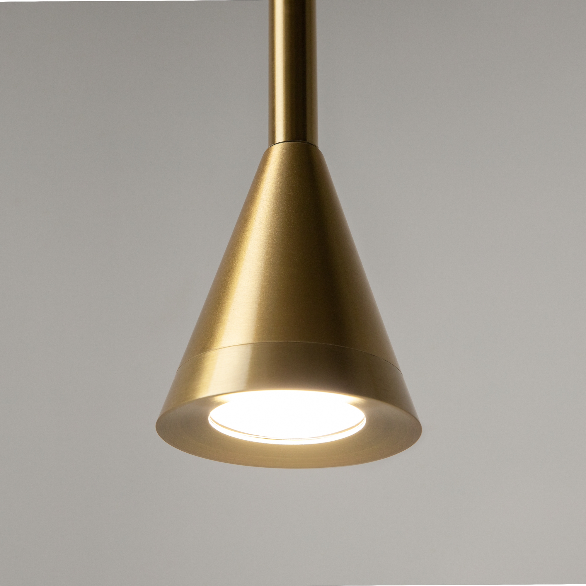 PHOTO_element_P064PL-01G-1_w_standard