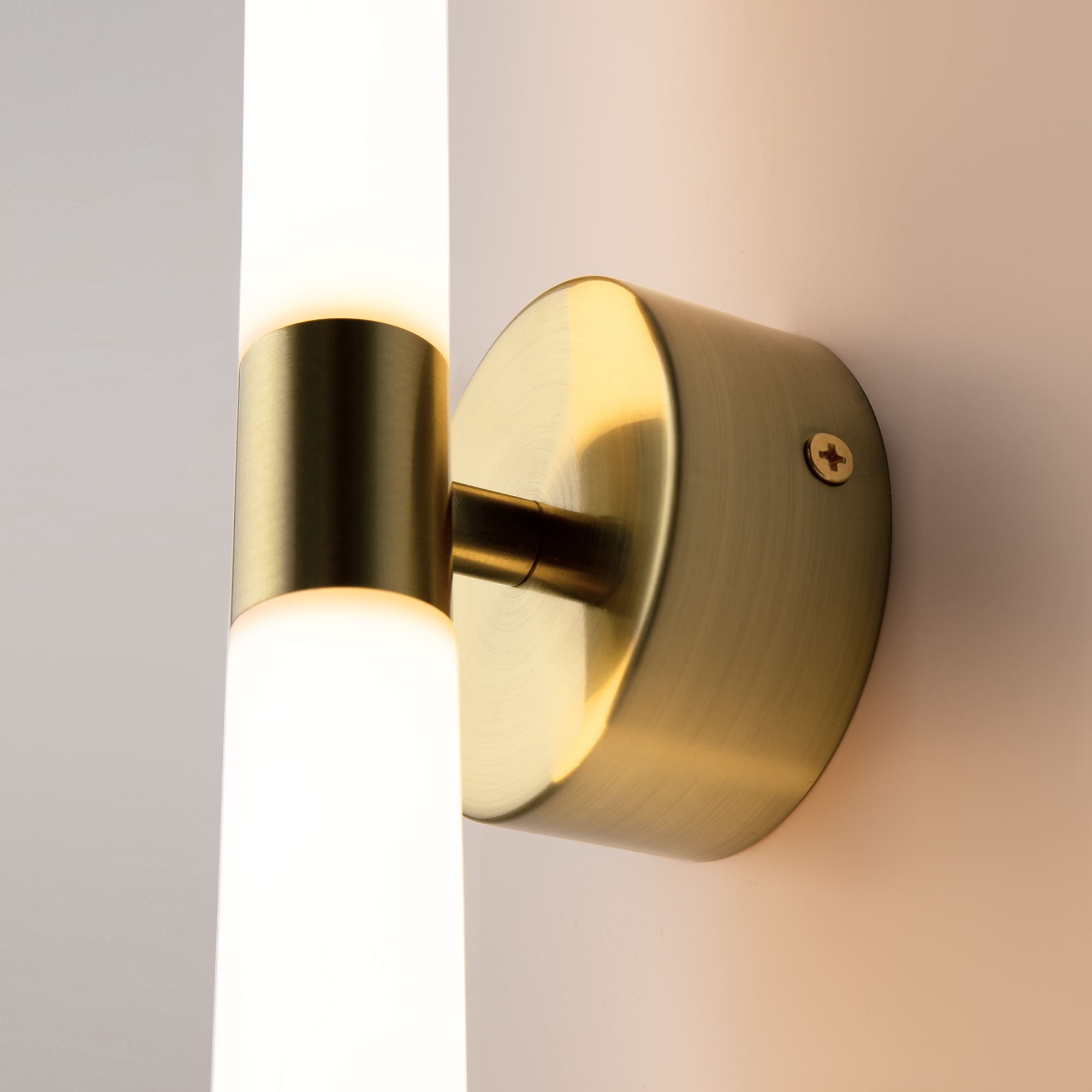 PHOTO_element_MOD106WL-L16G3K_w_standard