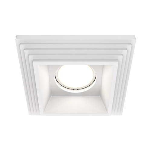 RENDER_DL005-1-01-W_on_w_standard