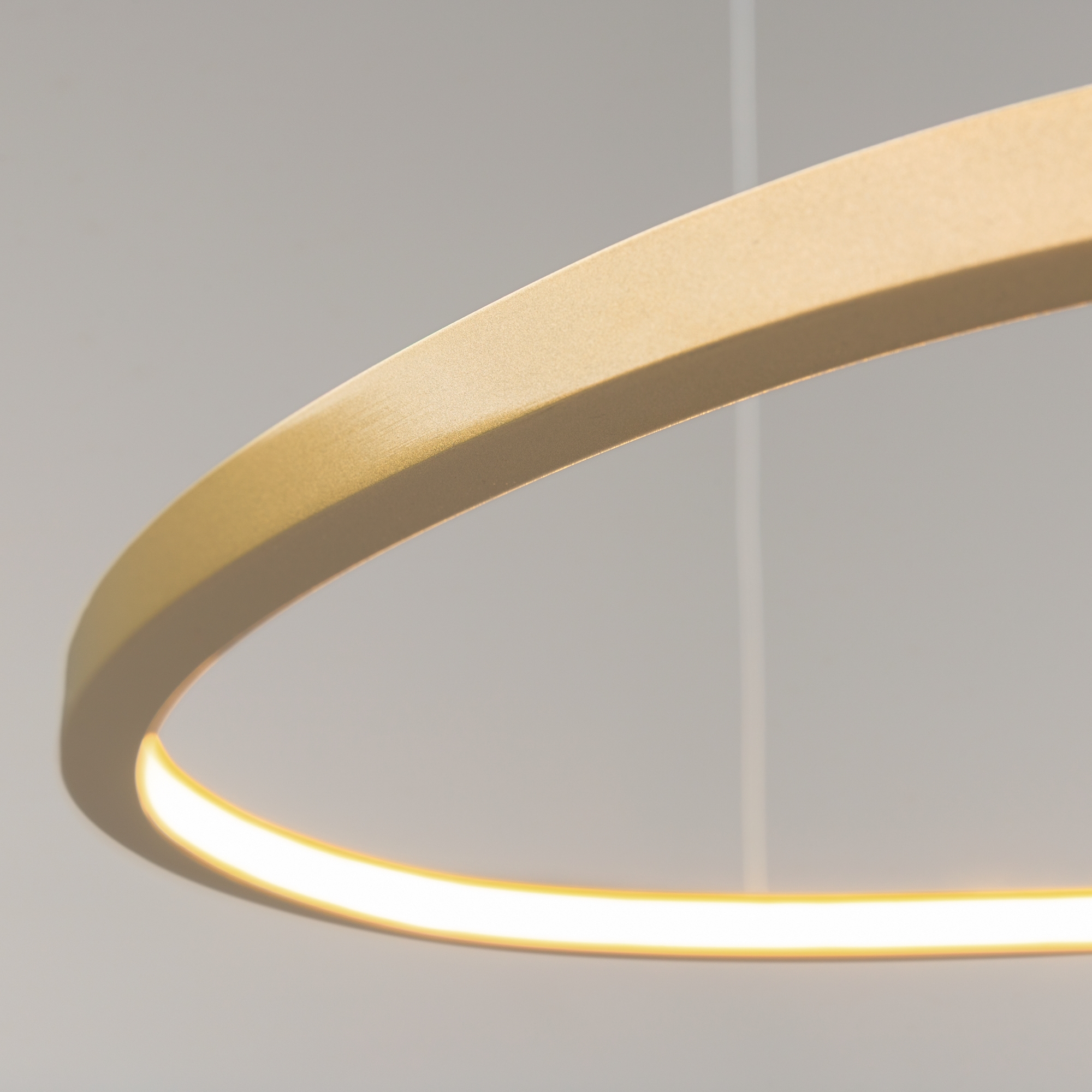 PHOTO_element2_MOD072PL-L28BS3K_w_standard