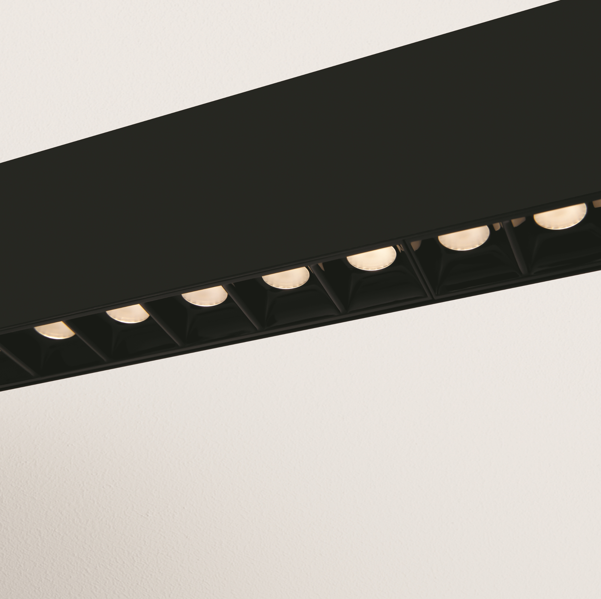 RENDER_CMYK_P050PL-L40B4K_w_standard