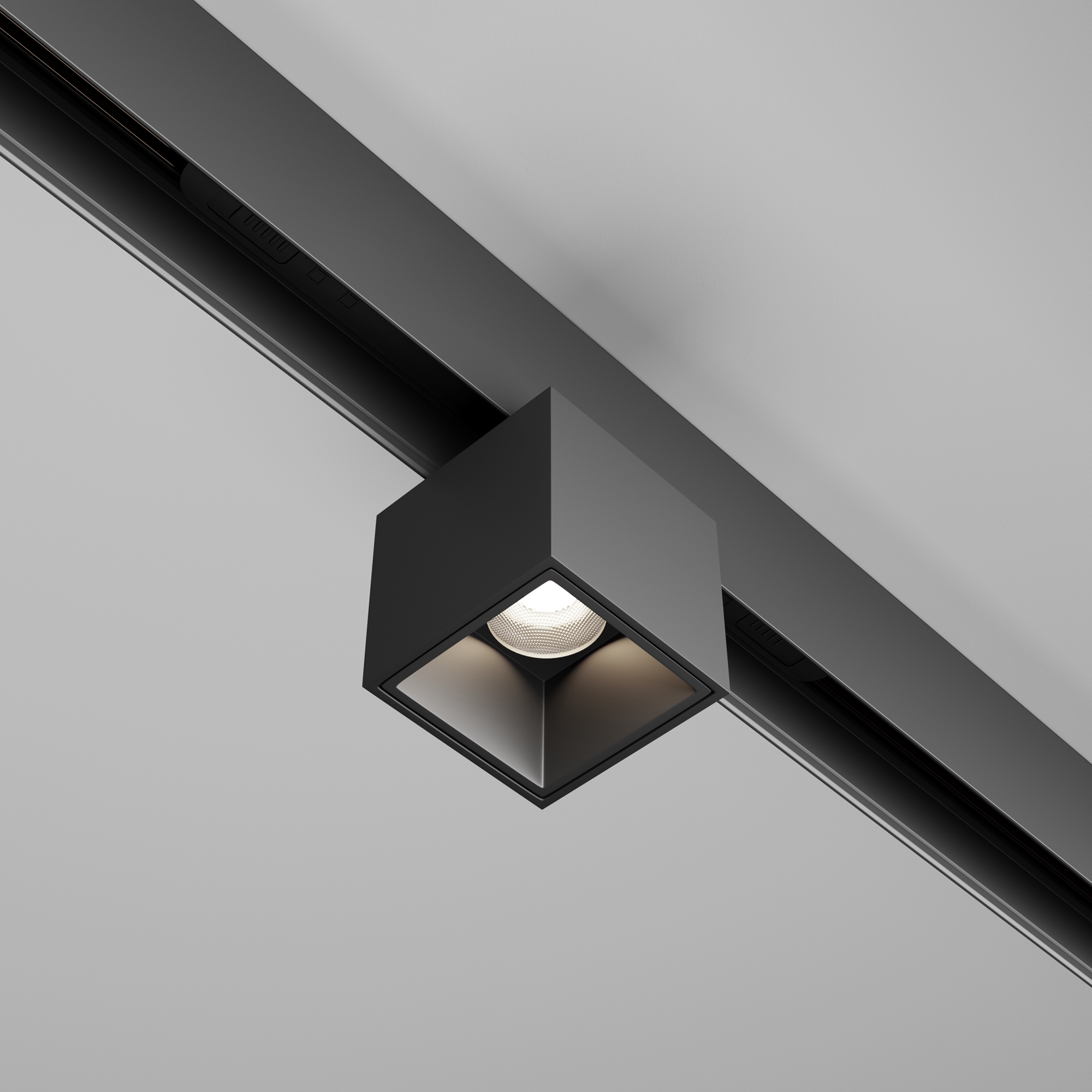 RENDER_Main_Image_TR133-4-7W-DS-B_standard