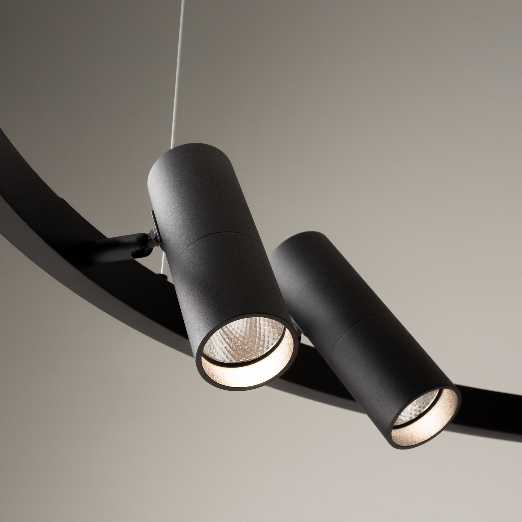 PHOTO_element_MOD102PL-L42BK_w_standard