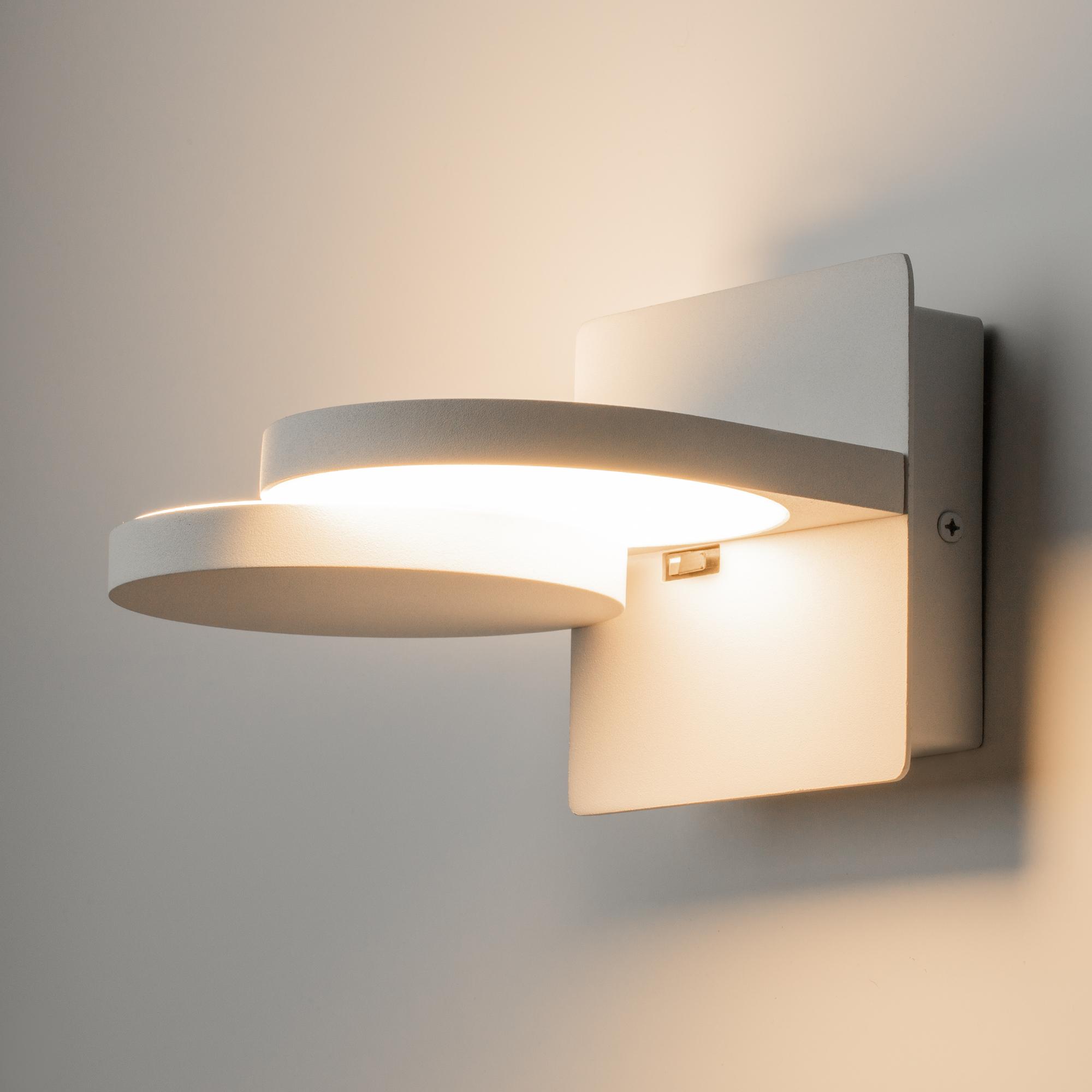 PHOTO_on_live_MOD354WL-L12W3K_standard