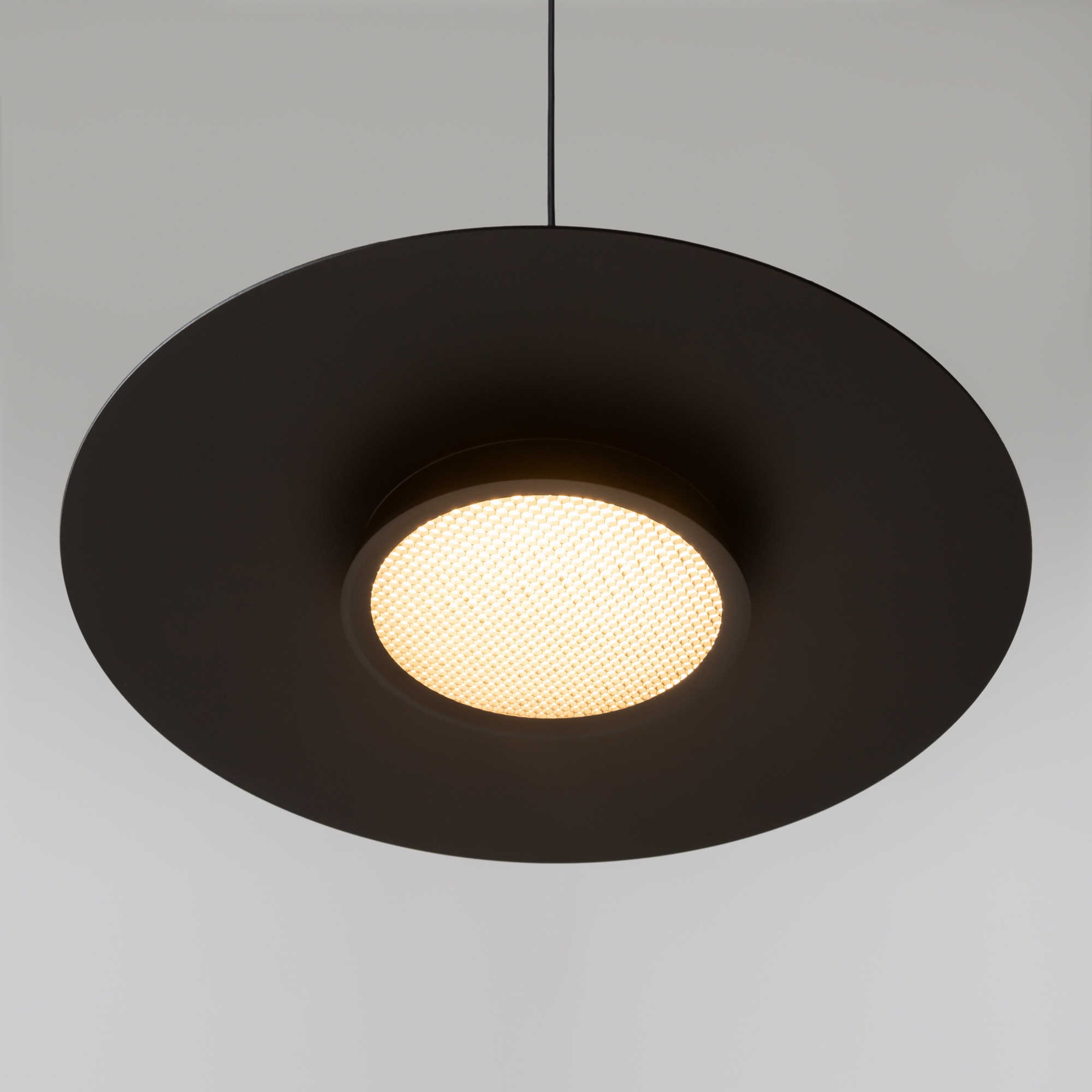 PHOTO_element2_MOD041PL-L15B3K1_w_standard