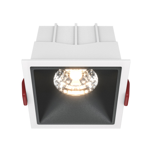 RENDER_DL043-01-15W3K-SQ-WB_on_w_standard