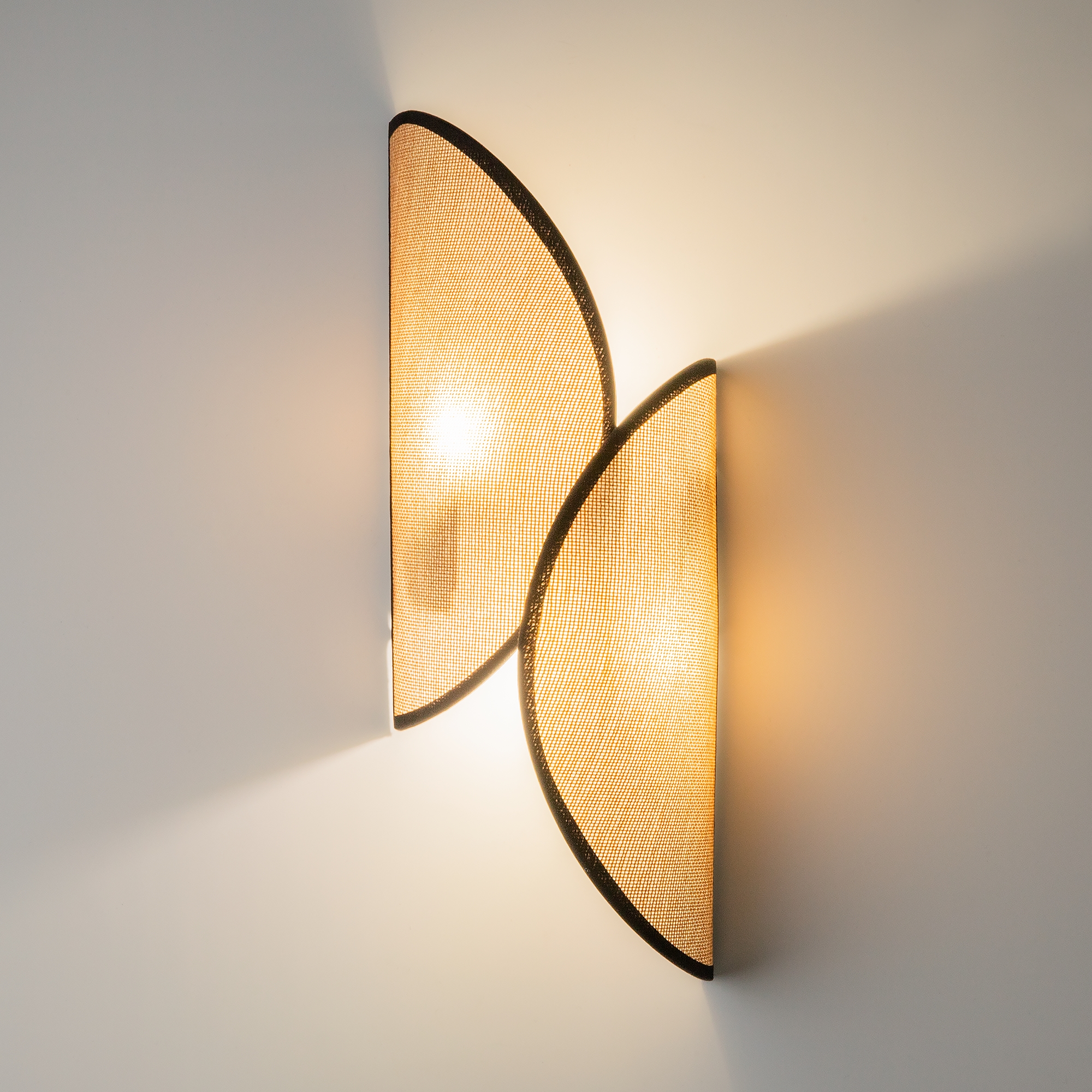 PHOTO_on_live_MOD225WL-02B1_standard