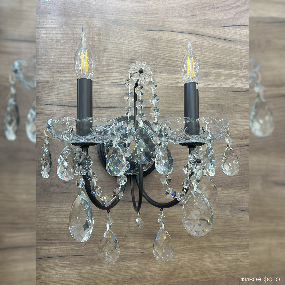 ODELIS_AP2_BROWN_livephoto