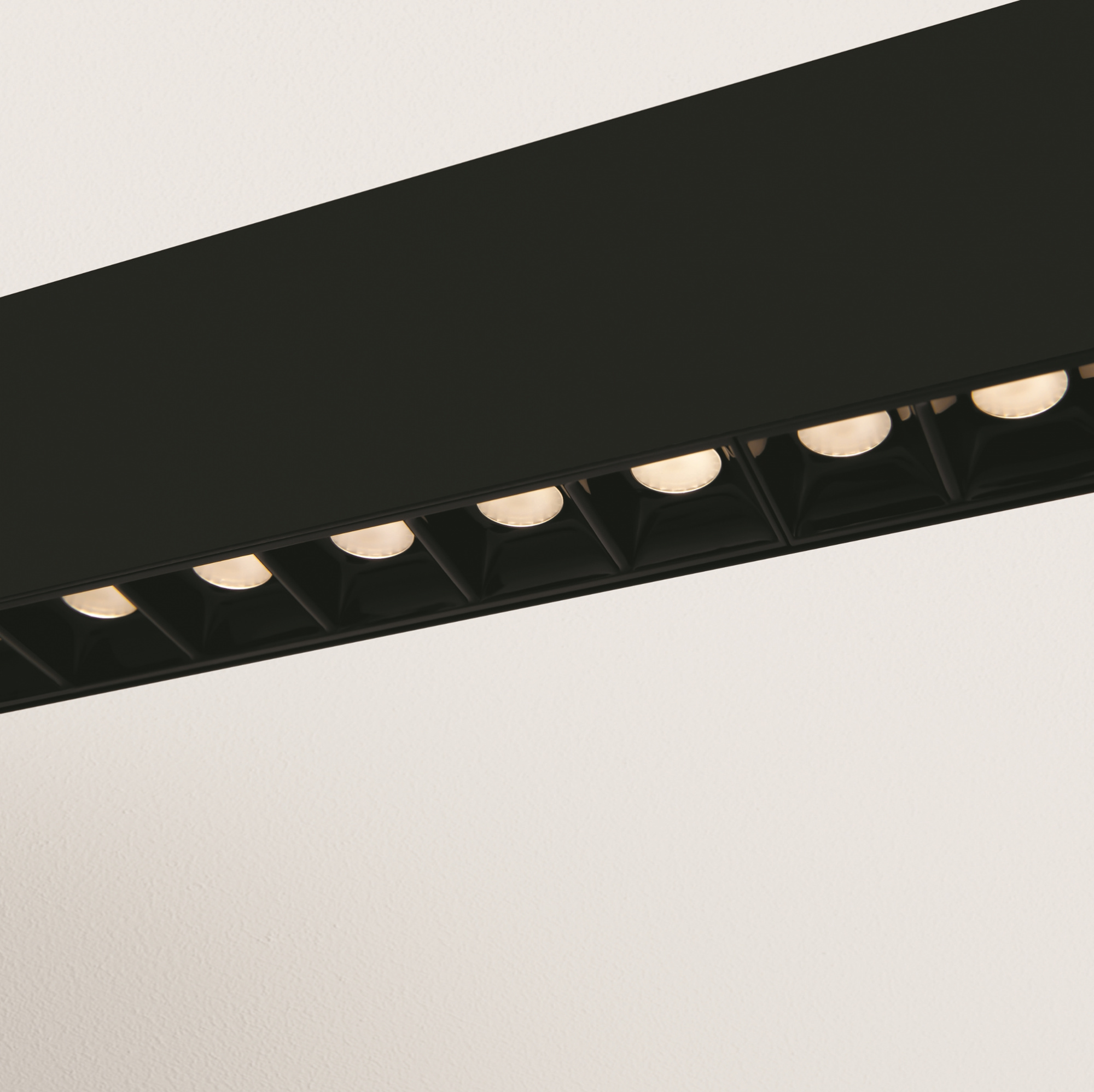 RENDER_CMYK_P050PL-L40B4K_w_standard